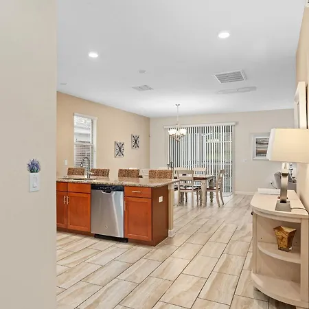 Villa At Champions Gate Resort In Orlando Near Theme Parks With Private Pool, Spa & Movie Theater Davenport Exterior photo